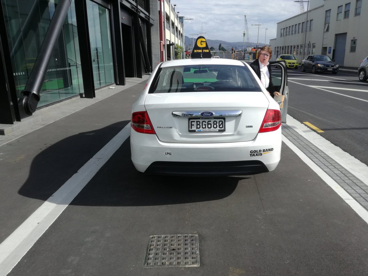 Guest Photo of the Day: Dodgy cycleway parking