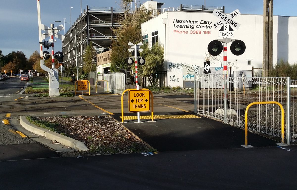 Photo of the Day: Cycleway Rail Crossings